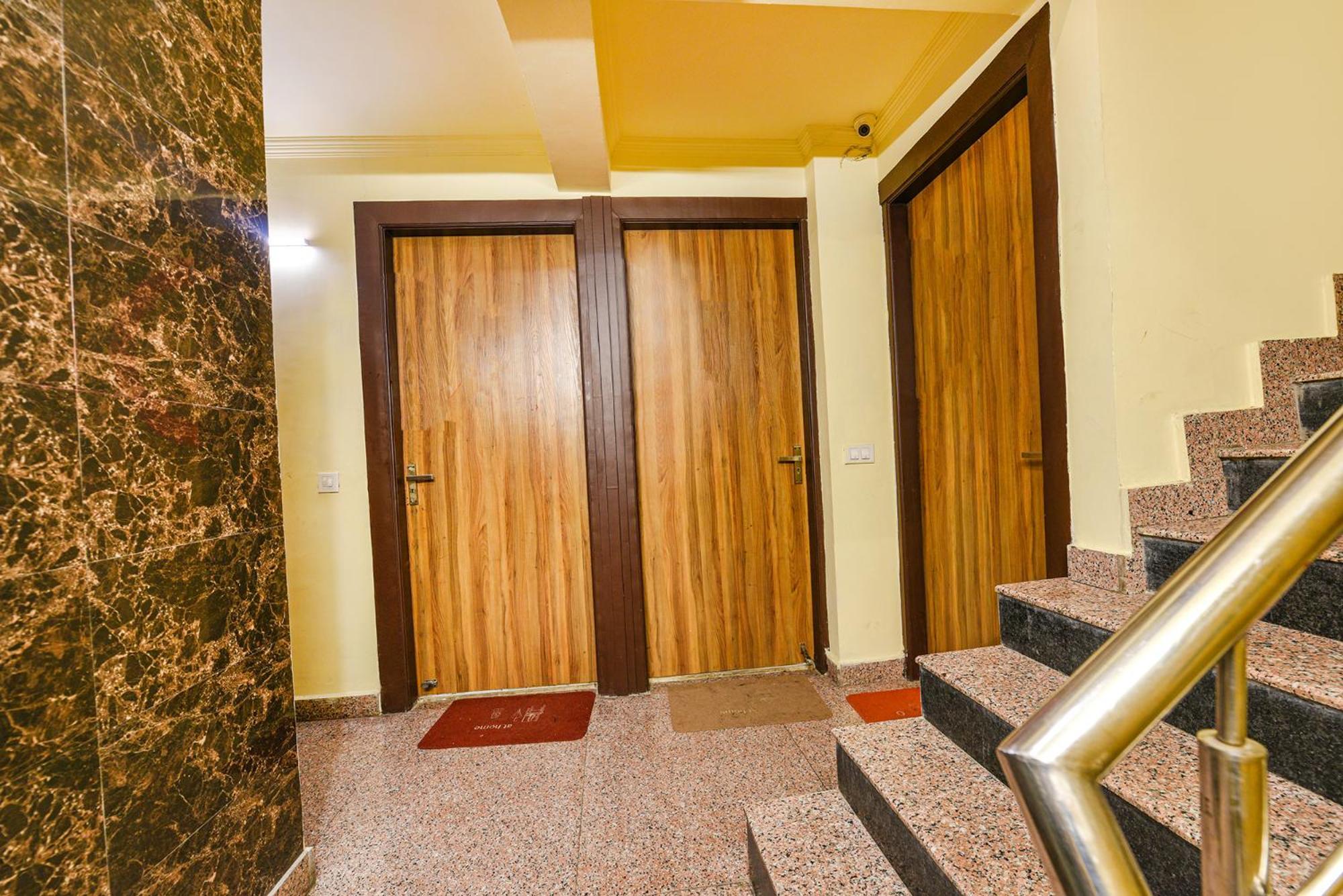 Fabhotel Ishtara Auberge New Delhi Luaran gambar