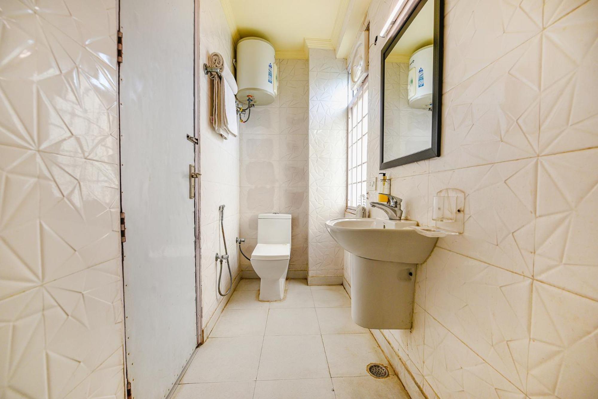 Fabhotel Ishtara Auberge New Delhi Luaran gambar