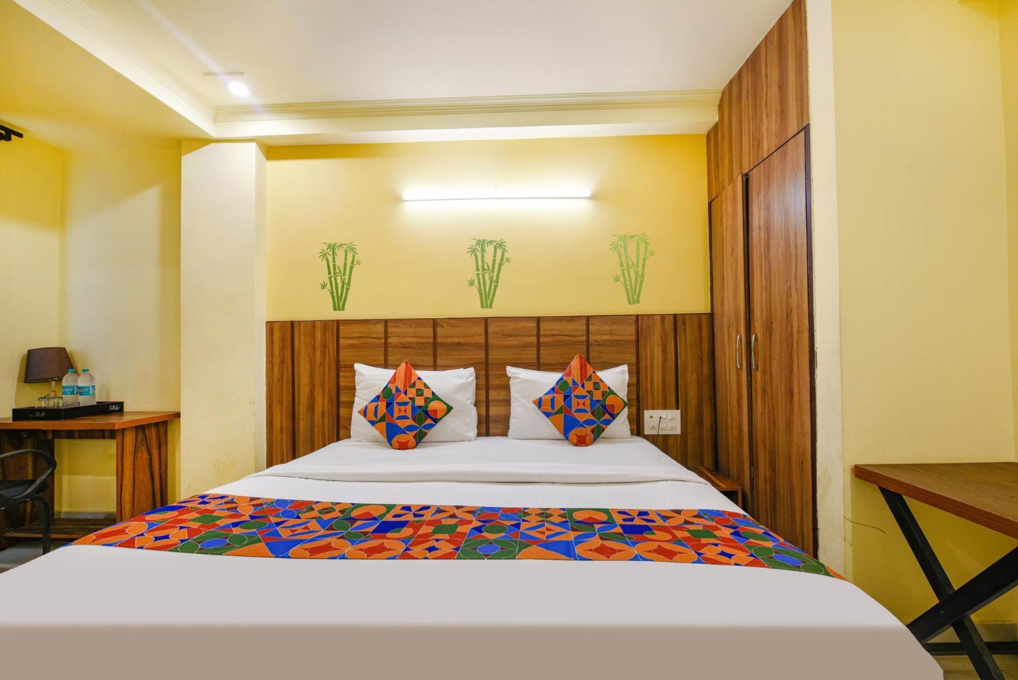 Fabhotel Ishtara Auberge New Delhi Luaran gambar