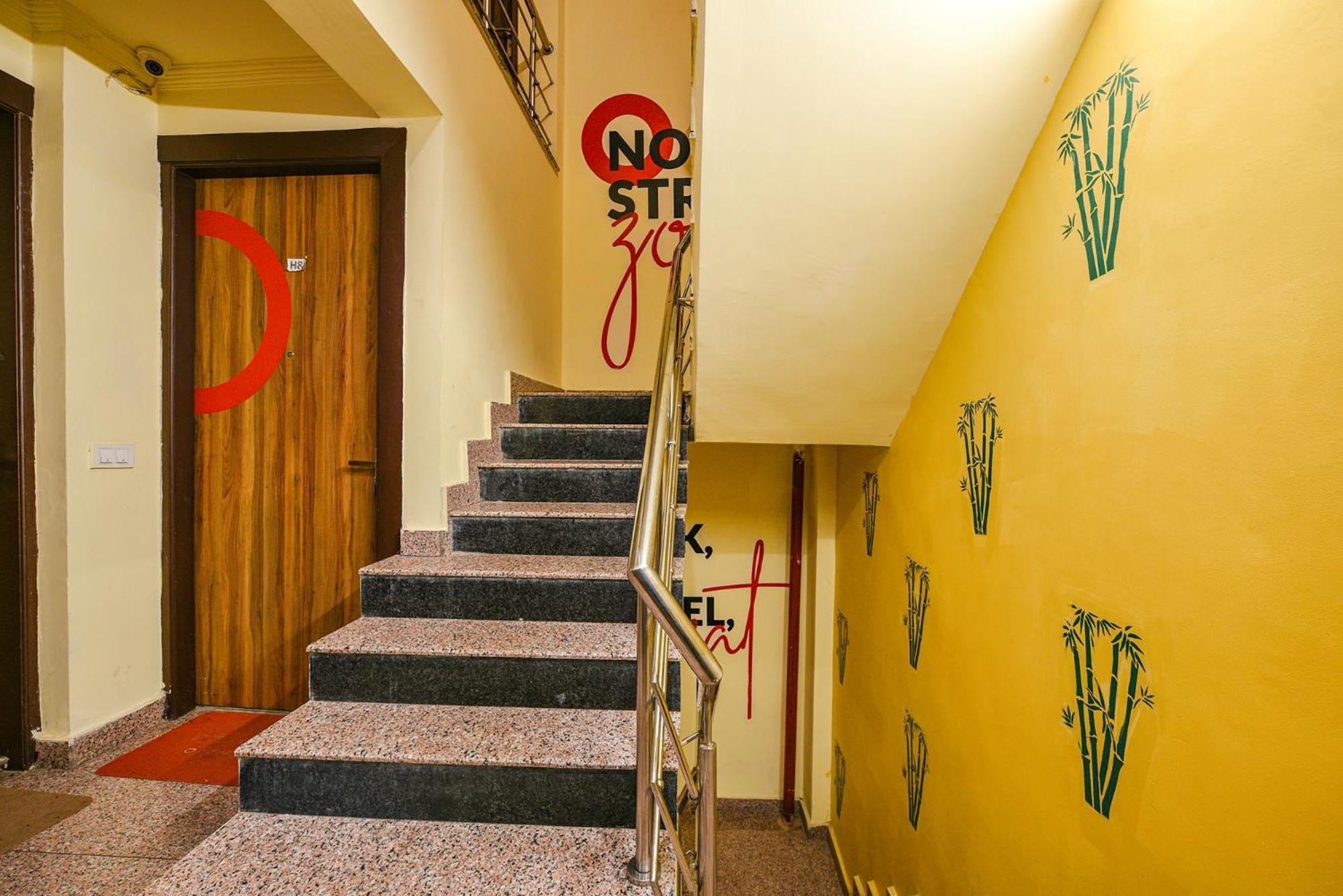 Fabhotel Ishtara Auberge New Delhi Luaran gambar