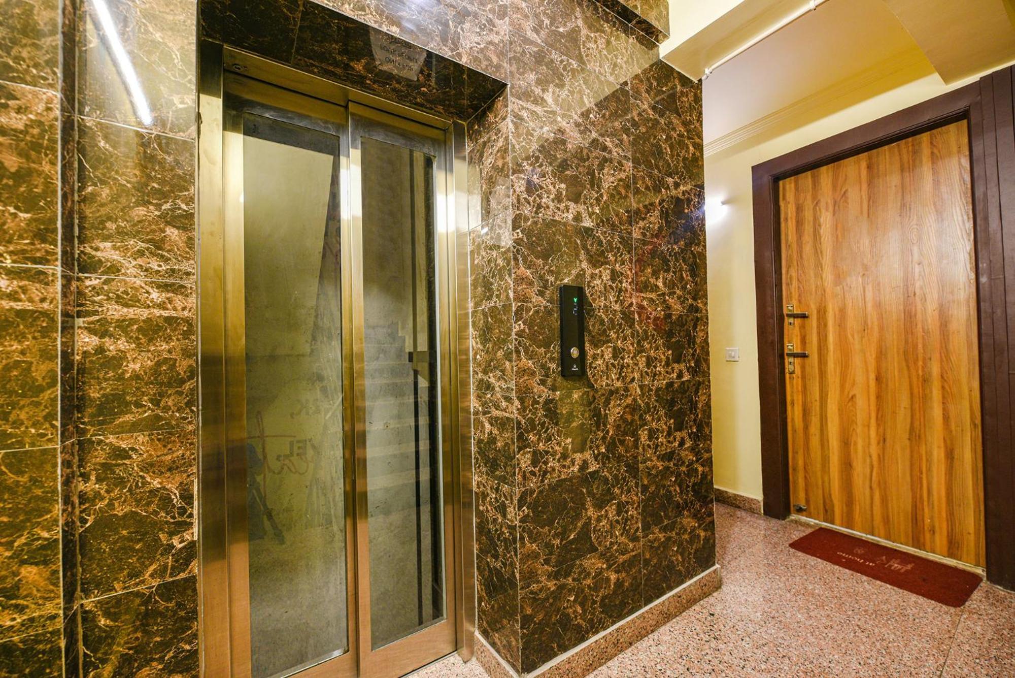 Fabhotel Ishtara Auberge New Delhi Luaran gambar